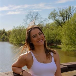 Meet your Posher, Alison